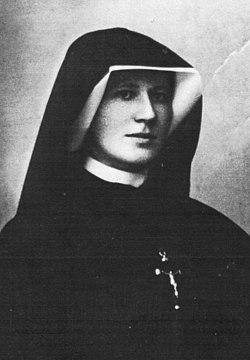 Saint Faustyna Kowalska portrait (1931).jpg