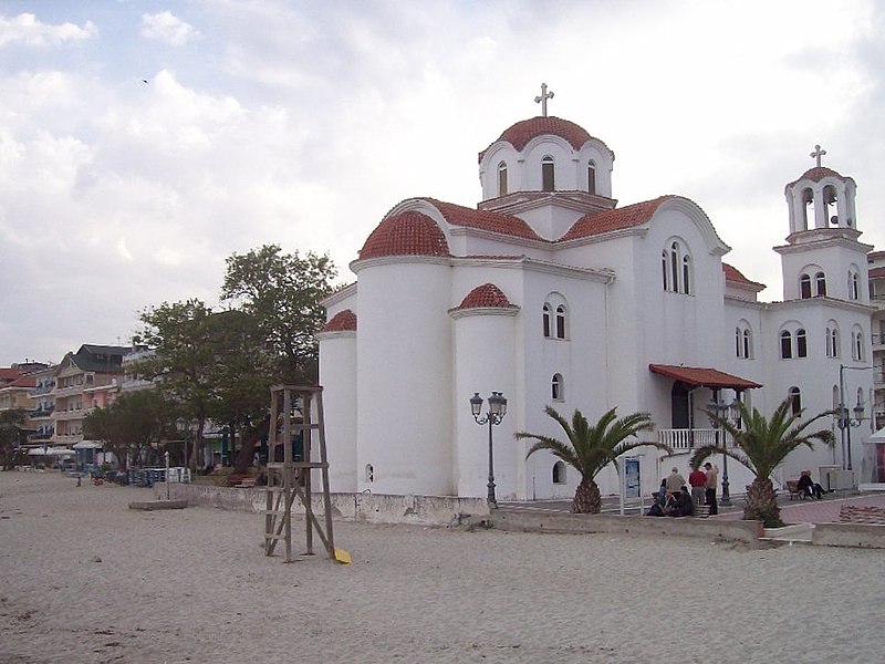 File:Saint Photini Church in Paralia Katerinis by Tilemahos Eftimiadis 1.jpg