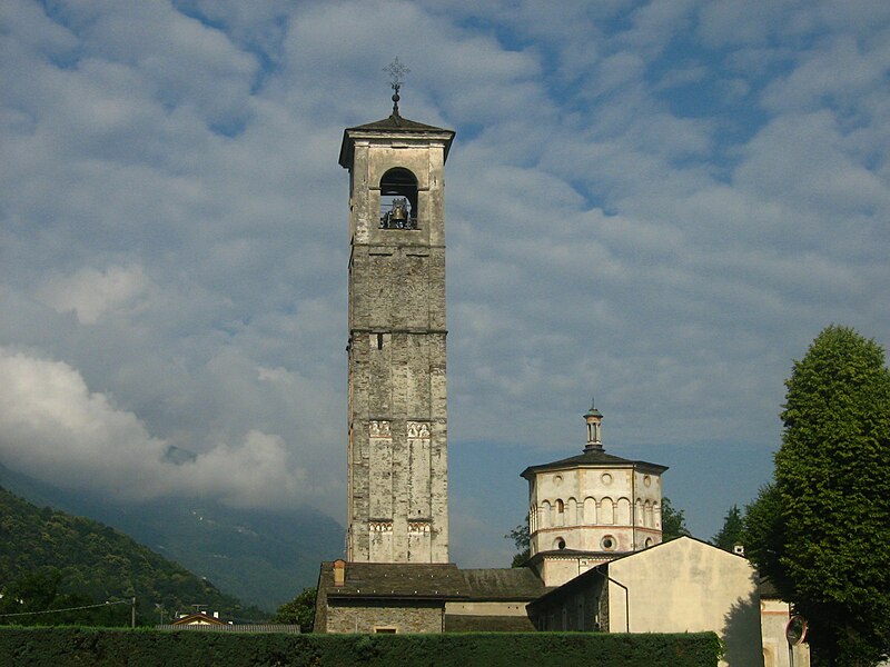 File:Santuario dell'Assunta, church in Morbegno, Italy.jpg