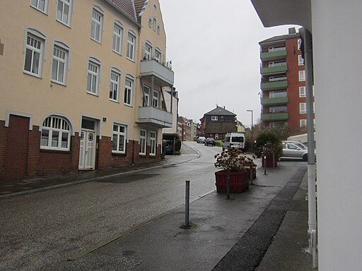 Schwester-Therese-Straße von unten