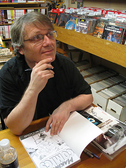 McCloud signing his book Making Comics in 2006