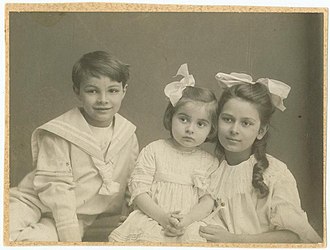 Scriabin's children from Tatiana: Julian, Marina and Ariadna, c. 1913 Scriabin's children (Ariadna, Marina, Yulian).jpg