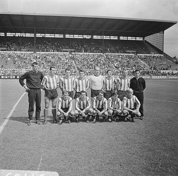 File:Sparta PSV 0-0, elftal PSV Boersma, Schrijvers, Van der Dorst, Donners, Heyink, , Bestanddeelnr 919-4765.jpg