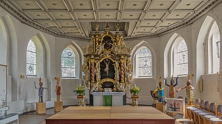 Chor mit Altar