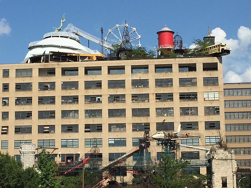 File:St. Louis City Museum (building outside).jpg