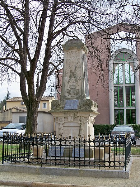 File:St Etienne du Grès - mm.JPG