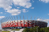 Façana exterior de l'Estadi Nacional de Polònia, construït a l'emplaçament de l'Stadion Dziesięciolecia després que fos enderrocat.