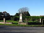 Statue de N-D de Lourdes (Teillé).jpg