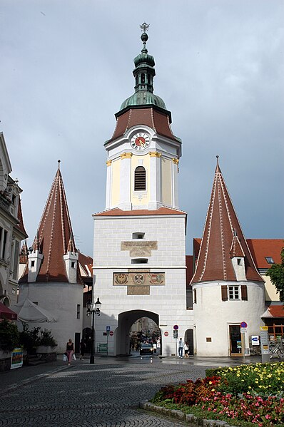 File:Steiner-Tor-Krems.jpg