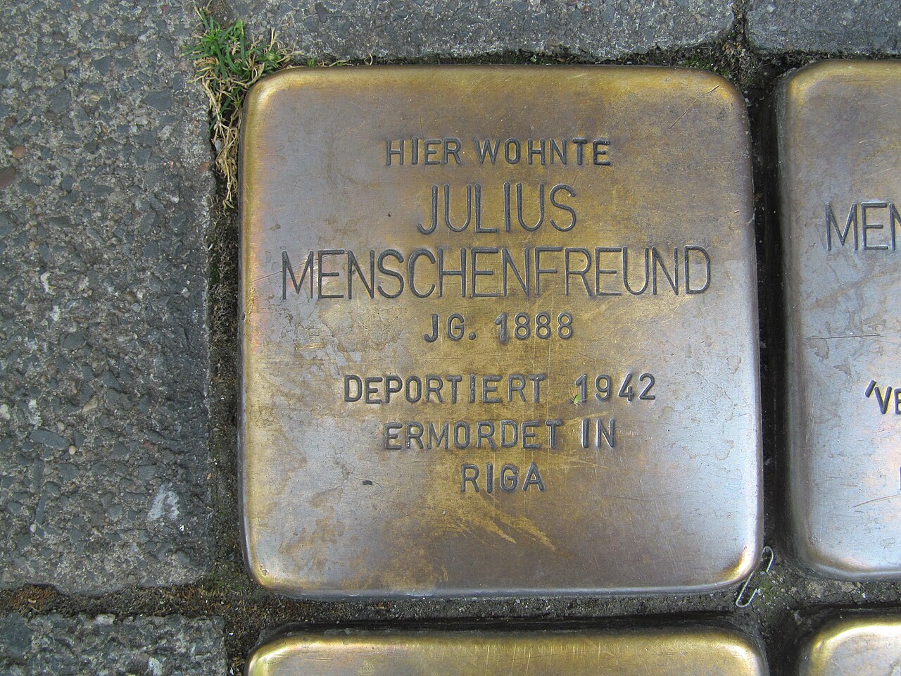 der Stolperstein für Julius Menschenfreund