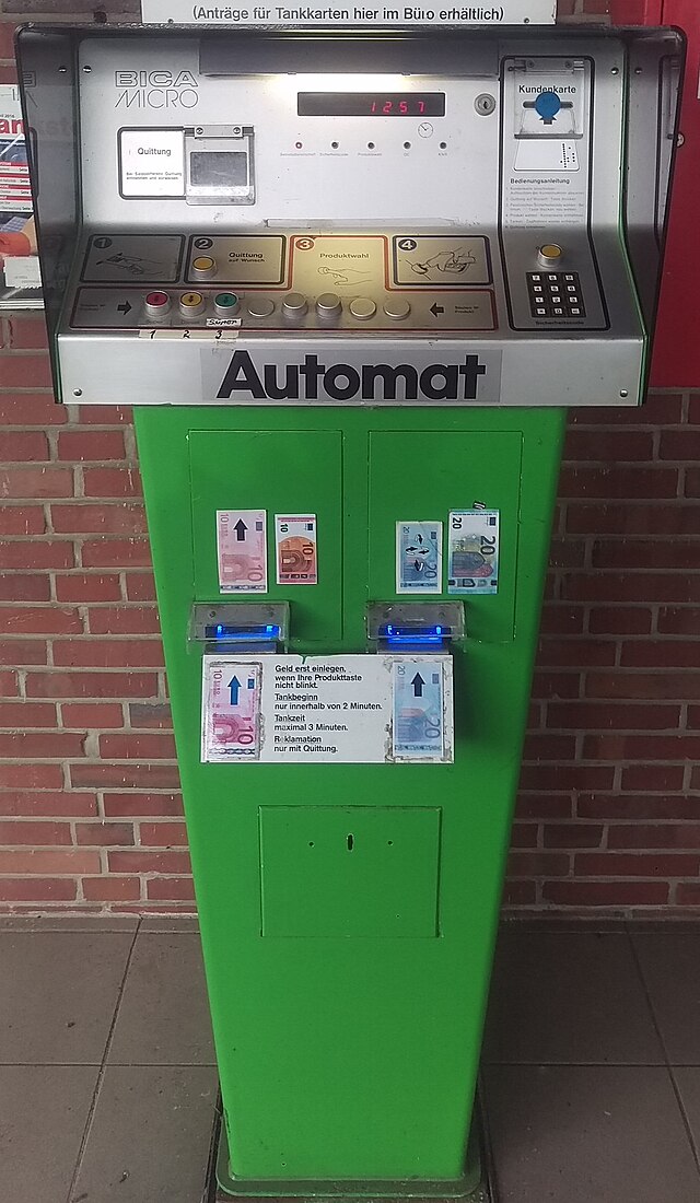 Zapfsäulen, Zapfsäule, Tankautomat