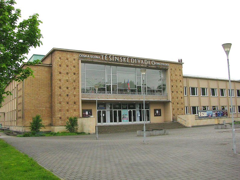 File:Teatr Cz.Cieszyn.jpg