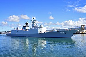 Cina, Tentara Pembebasan Rakyat Angkatan laut Jiangkai-class frigate Linyi (FFG 547) tiba di Pangkalan Bersama Pearl Harbor-Hickam.JPG