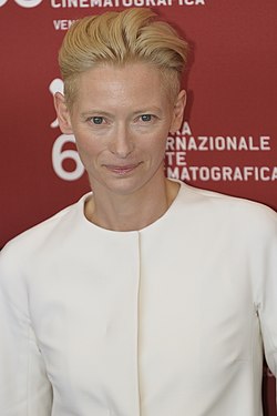 Tilda Swinton 2009.jpg