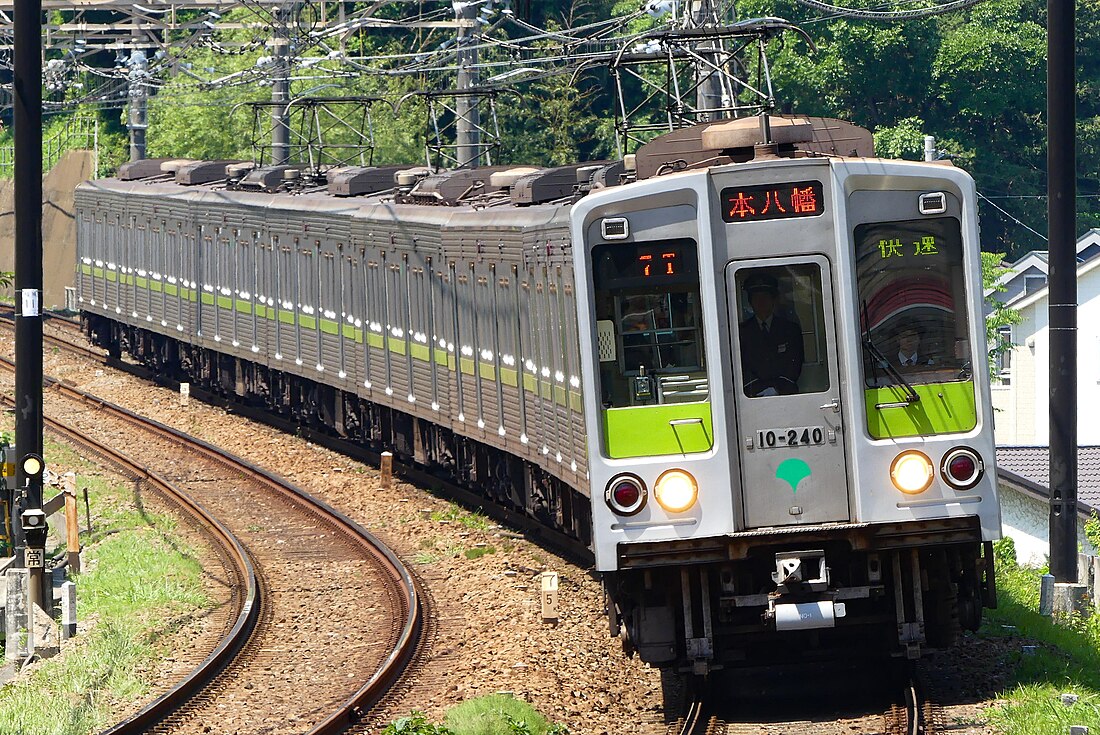 東京都交通局10-000型電聯車