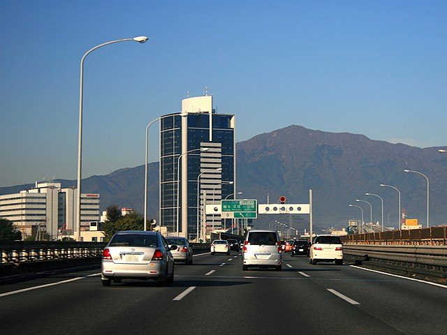 E1 Tōmei Expressway near Atsugi