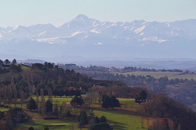 File:Toulouse - Vue sur les Pyrénées.jpg