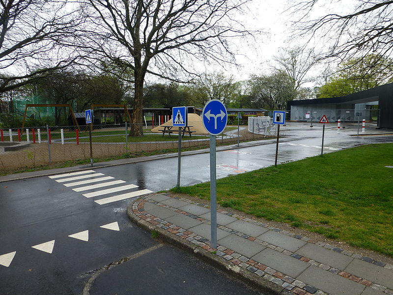 File:Trafiklegepladsen Fælledparken 08.jpg