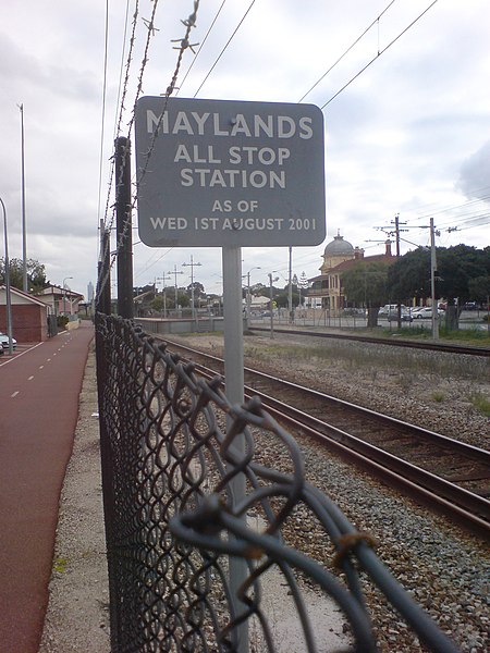 File:Transperth Maylands Train Station all stop station sign.jpg