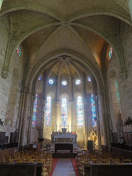 File:Vétheuil (95), église Notre-Dame, chœur, vue vers l'est 1.JPG