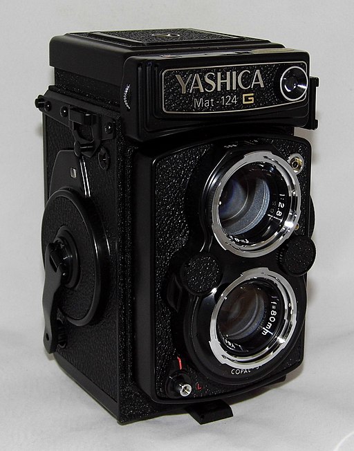 Vintage Yashica MAT-124G Twin-Lens Reflex Film Camera, Made In Japan (20267472298)