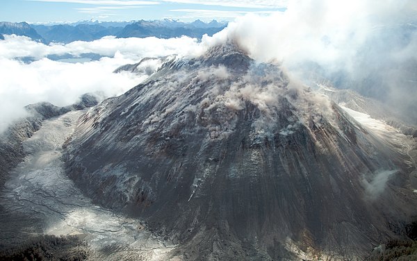 Rhyolitic lava dome of Chaitén Volcano during its 2008–2010 eruption