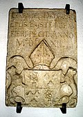 Piedra del escudo de armas del príncipe obispo Gabriel von Eyb en la antigua iglesia dominicana de Eichstätt.jpg