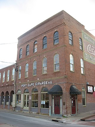 <span class="mw-page-title-main">Warehouse Row Historic District</span> Historic district in Missouri, United States