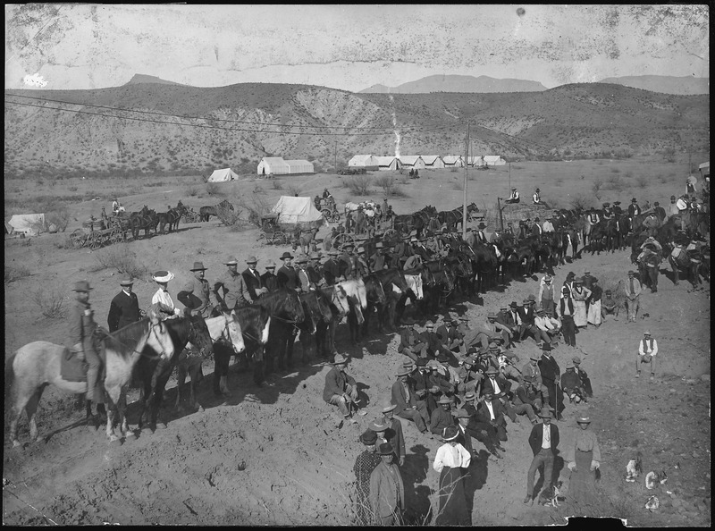 File:"The population of Roosevelt and the government engineer greeting the congressional excursion." - NARA - 294498.tif