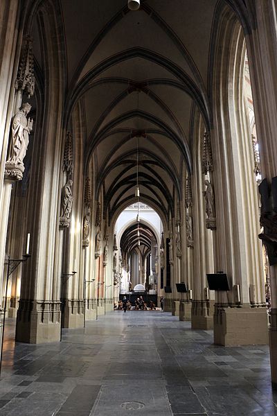 File:'s-hertogenbosch, sint jans, interno 07.jpg