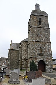 Église St Hilaire de Briouze 3.jpg