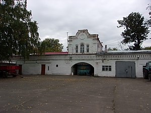 Каретник во дворе дома Стародубцева