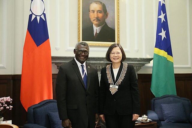 Sogavare meets with Taiwanese President Tsai Ing-wen in July 2016