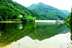 陸家溝ダム湖