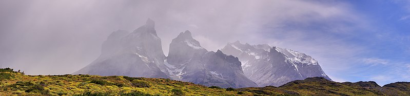 File:175 - Torres del Paines - Janvier 2010.jpg