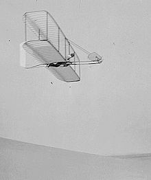 Wilbur Wright gliding, October 1902 1902 WrightBrosGlider.jpg