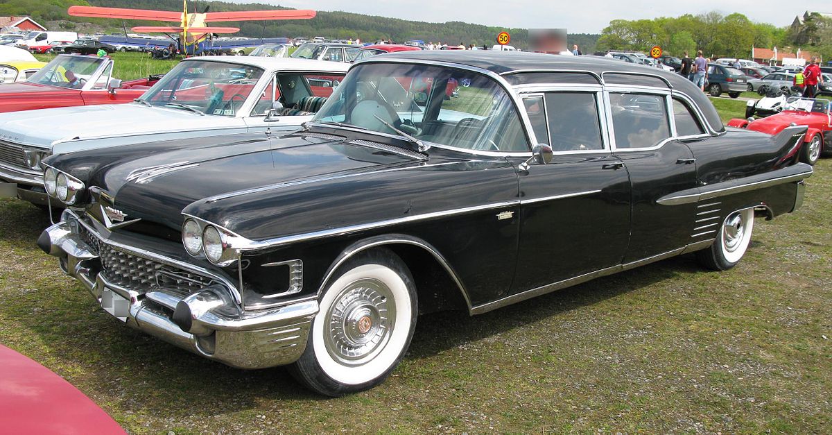 【セール低価】1958 C adillac Series 75TM Limousine ミニカー