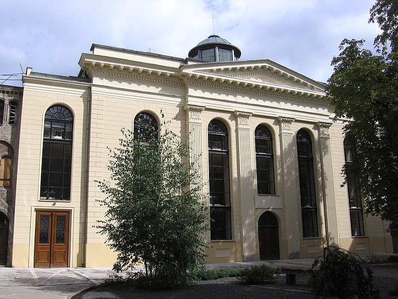 File:2007White Stork Synagogue27.jpg