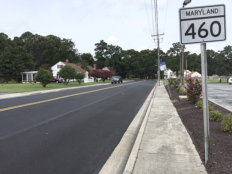 File:2017-08-28 11 08 24 View north along Maryland State Route 460 (Hall Highway) at Maryland State Route 413 (Maryland Avenue) in Crisfield, Somerset County, Maryland.jpg