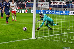 Hugo Lloris lors du match de Ligue des champions entre Tottenham et Leipzig.