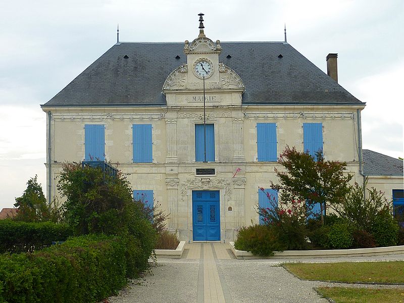 File:995 - Mairie - St Laurent de la Prée.jpg