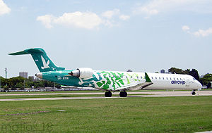 Bombardier CRJ-900 NextGen de Aerovip en el Aeroparque Jorge Newbery, realizando el vuelo NJ 8108 con destino a Punta del Este.