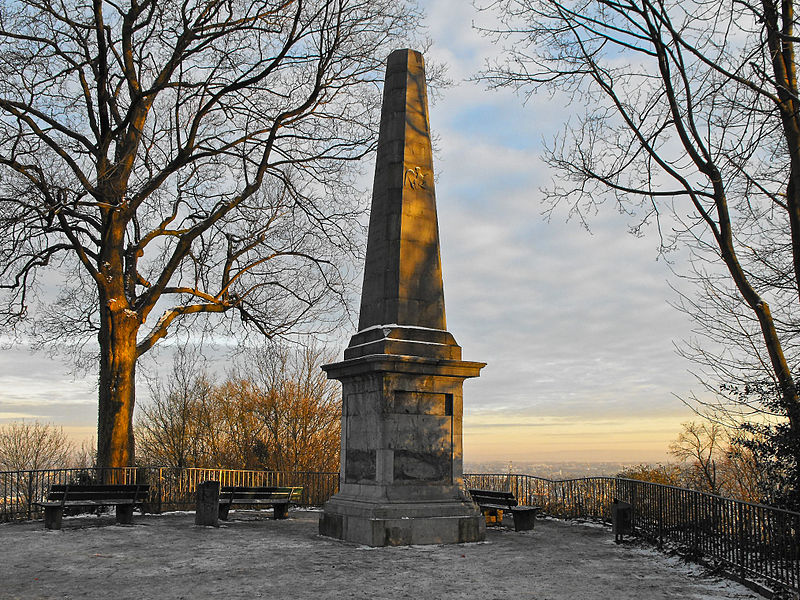 File:Aachen Lousberg Obelisk bearb.jpg