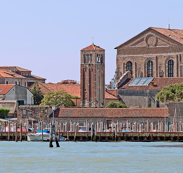 File:Abbazia della Misericordia Venezia - Il campanile.jpg