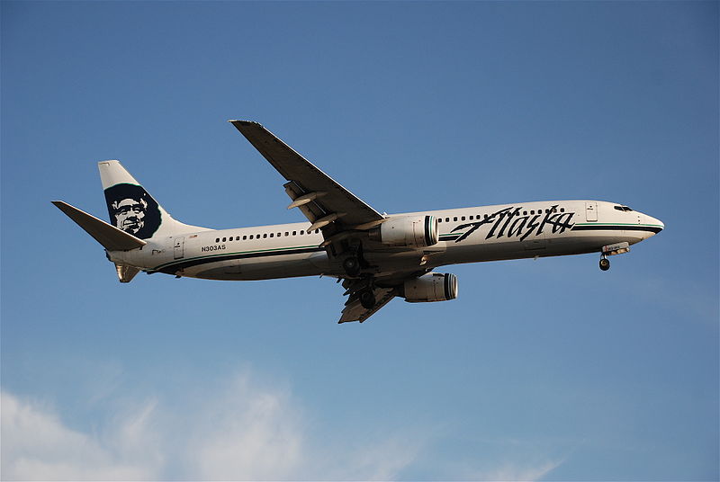 File:Alaska Airlines Boeing 737-900; N303AS@LAX;21.04.2007 466sc (4288796163).jpg