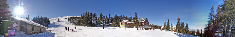 Okolí chaty Aleko v lyžařském areálu Vitoša