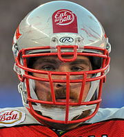 A lineman whose face mask has horizontal and vertical bars American Football EM 2014 - AUT-DEU - 126.JPG