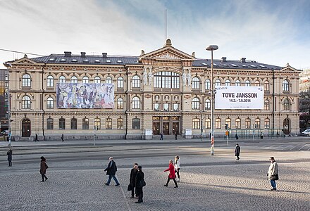 Art museum Ateneum in Kluuvi, Helsinki, Finland, 2014.jpg