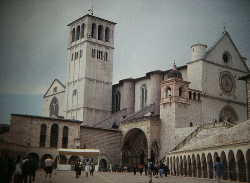 File:Assisi Basilica di S. Francesco (St. Francis) (9809982643).jpg