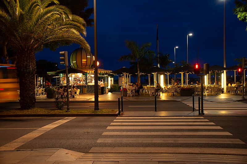 File:Avenida do Mar (53370908620).jpg